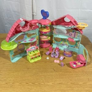 Littlest Pet Shop Pink and Blue Playset